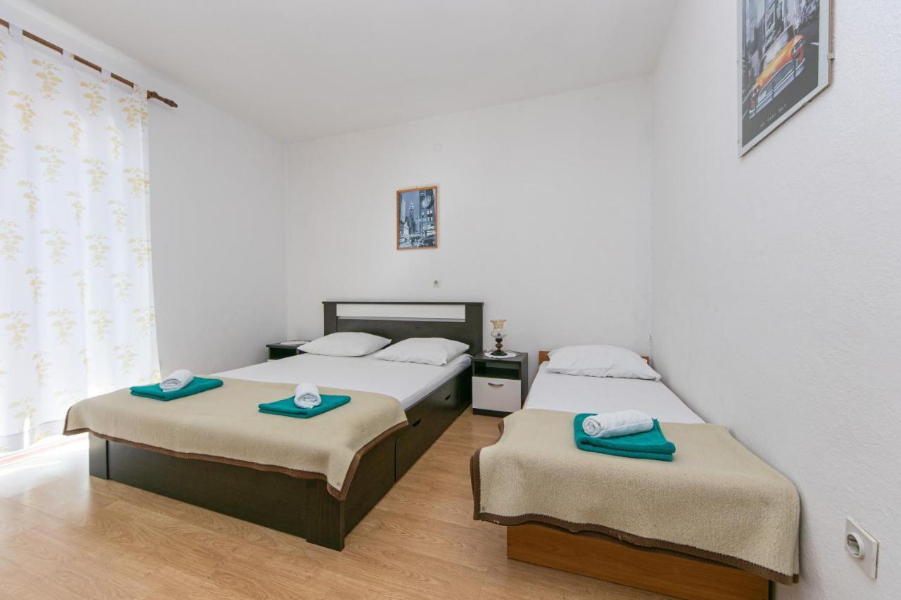 Apartments With A Parking Space Gradac, Makarska - 14708 Exterior foto