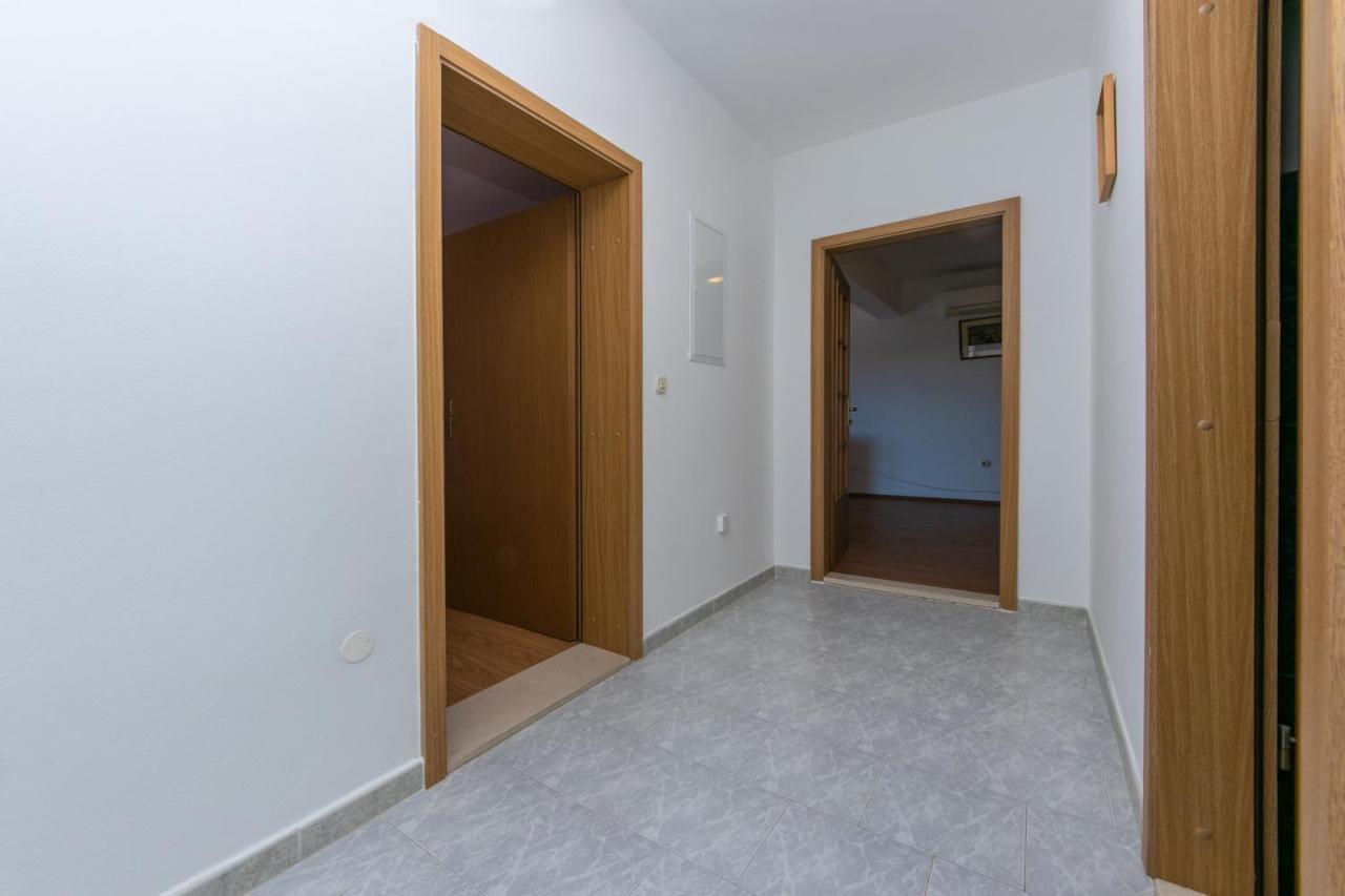 Apartments With A Parking Space Gradac, Makarska - 14708 Exterior foto